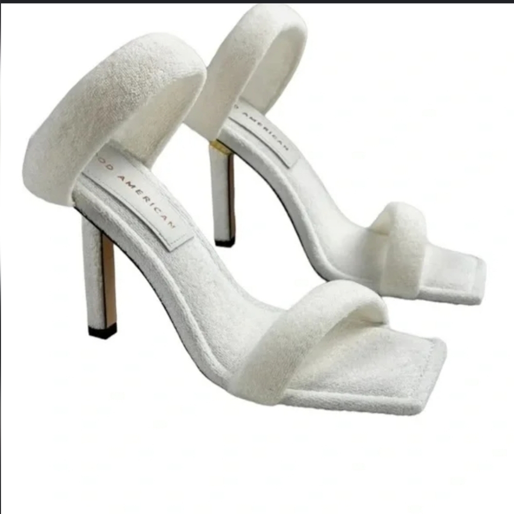Good american white terry cloth double straps square heel square toe sandals 8